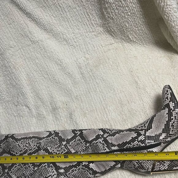 Bamboo synthetic Snakeskin Print beige & gray thigh high block Heels boots SZ8 - Picture 10 of 13
